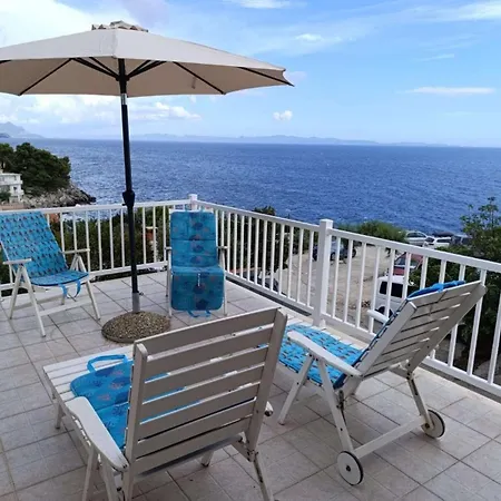 Seaside House Podobuce, Peljesac - 23460 بيت للعطل *